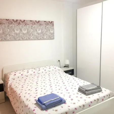 With One Bedroom In Arona, With Wifi - 500 M From The * Arona (Tenerife)
