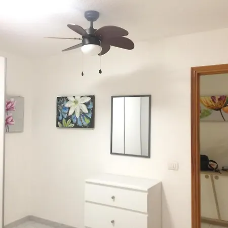 Apartment With One Bedroom In Arona, With Wifi - 500 M From The *