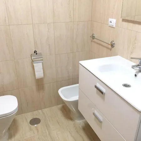 Apartment With One Bedroom In Arona, With Wifi - 500 M From The *